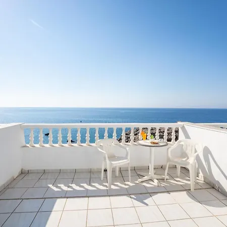 Hotel Castelia Bay