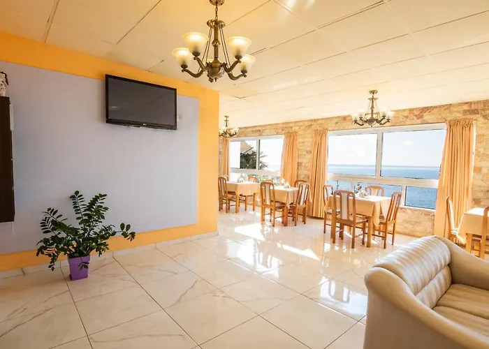 Castelia Bay