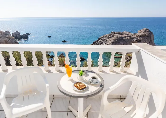 Hotel Castelia Bay