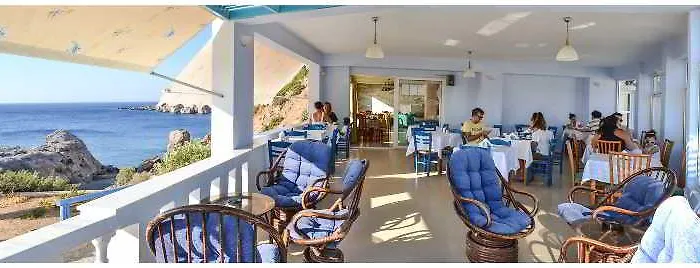 Castelia Bay Hotel Amoopi