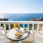 Hotel Castelia Bay 2*