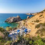 Castelia Bay أموبي