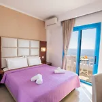 فندق Castelia Bay 2*