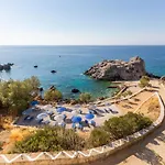 Castelia Bay Hotel