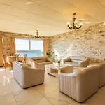 فندق Castelia Bay