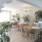 Castelia Bay فندق