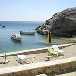 Castelia Bay Hotel 2*