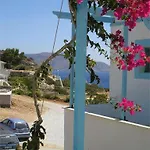 Castelia Bay Hotel Amoopi