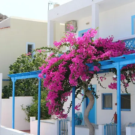 فندق Castelia Bay 2*