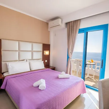 Отель Castelia Bay 2*