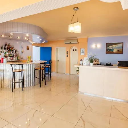 Castelia Bay Hotel