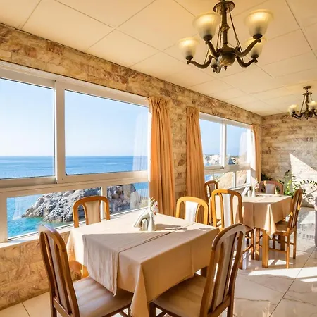 Hotell Castelia Bay Amoopi