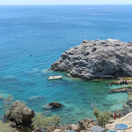Castelia Bay Hotel