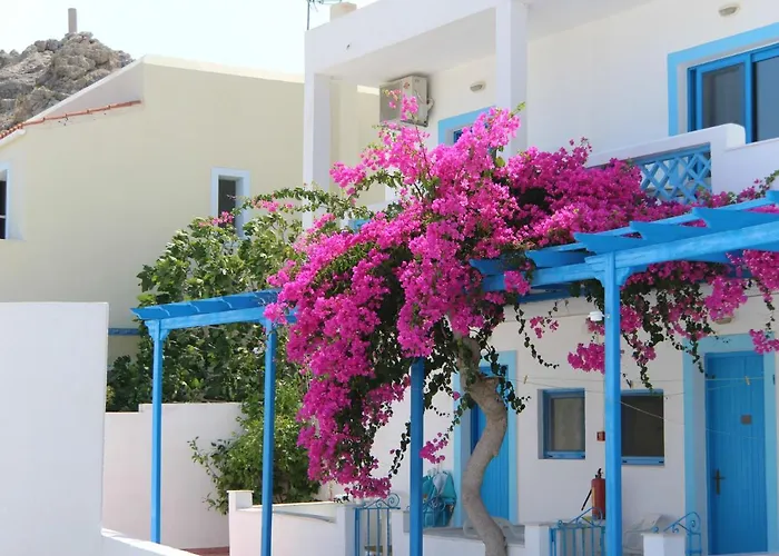 Hotel Castelia Bay 2*